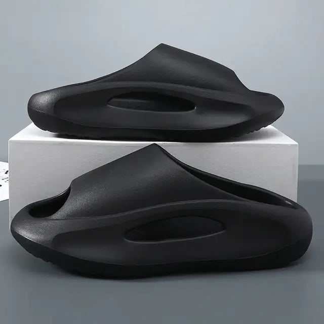 2023 collection of Men's Casual Beach Slippers